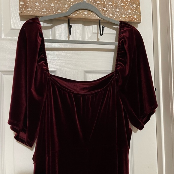 Fashion Mural Long Velvet Burgundy Dress - Picture 8 of 8